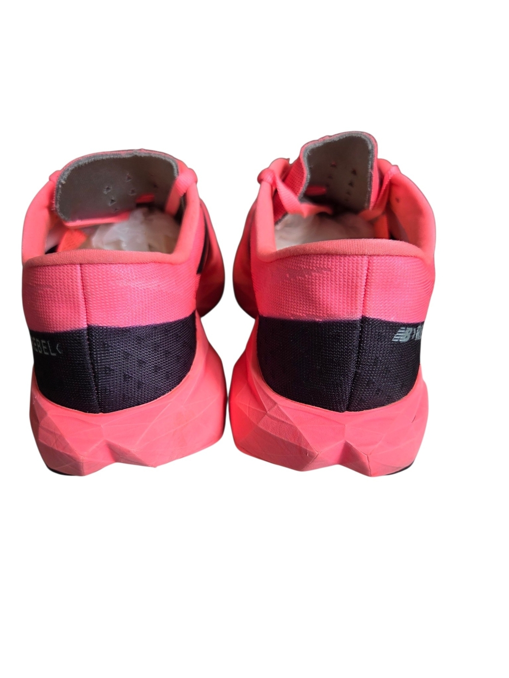 New Balance FuelCell Rebel v4 running shoes in the vibrant Ultra Pink 8.5 - Picture 8 of 9